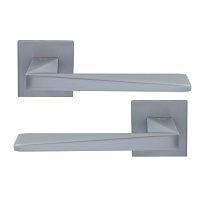 Ручки на розеті COMIT Novelty A тонка розета брашований матовий хром