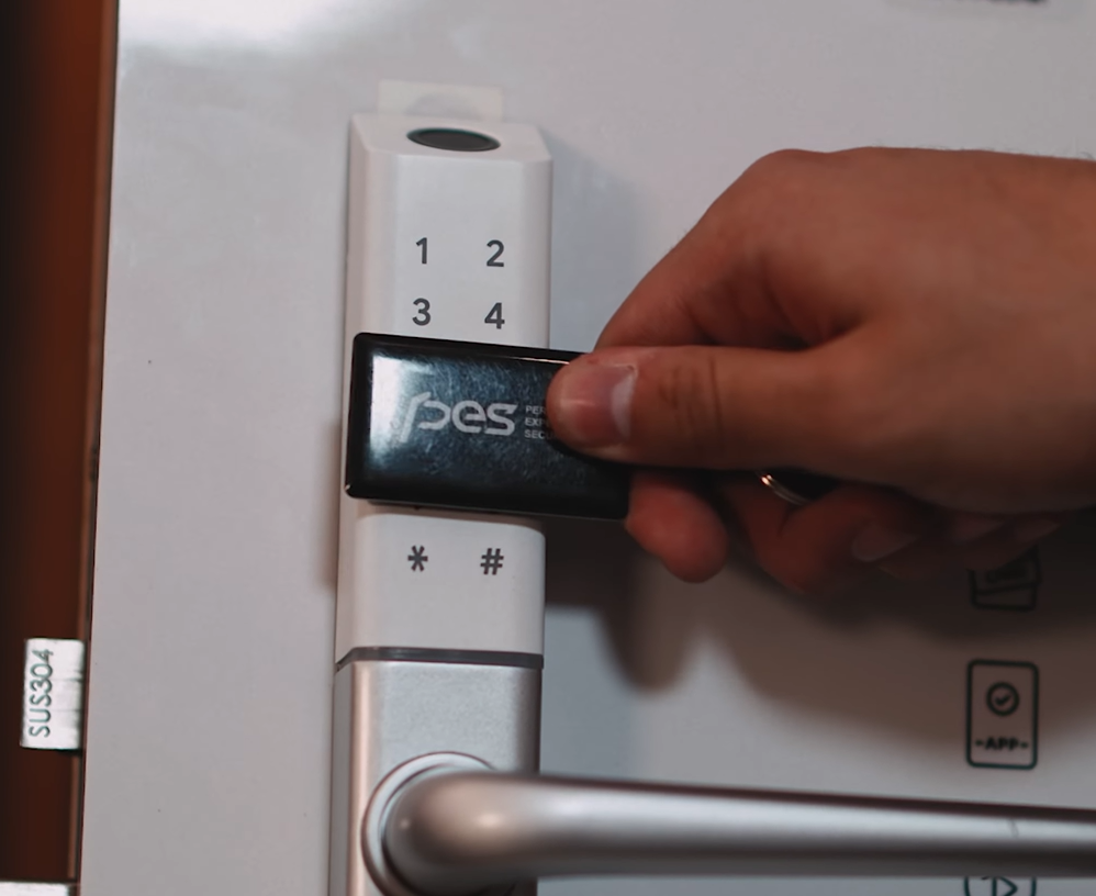 RFID-картка для зчитування смарт-замком PES