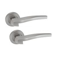 Ручки на розеті ORO/ORO Ergonomic (16E) SCH матовий хром